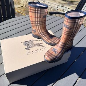 Burberry Haymarket Mid Rain Boots- Jet Blue Trim - Size 38 - With Box and Bag!